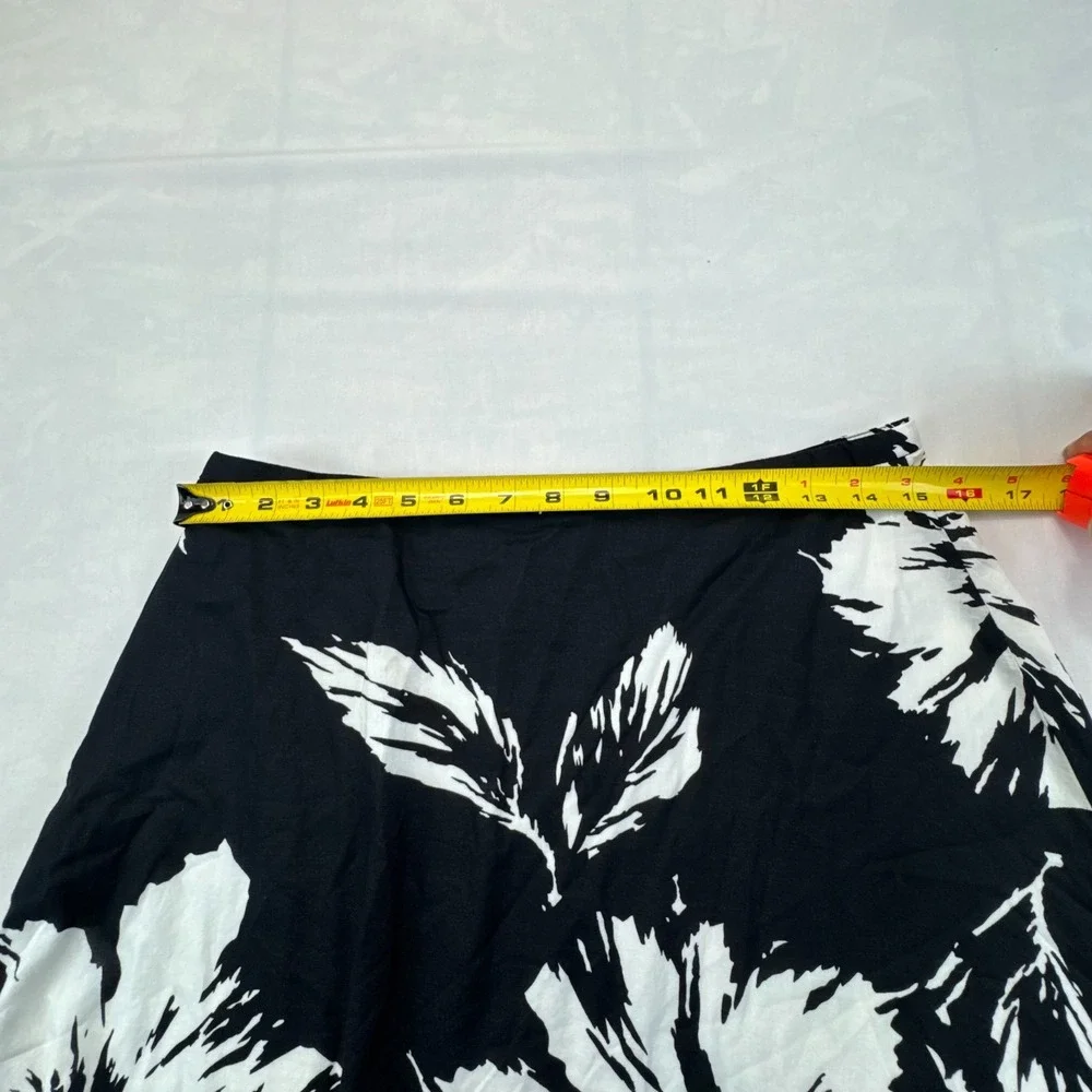 Liz Claiborne A-Line Midi Skirt Womens Petite 10 Black White Floral Side Button